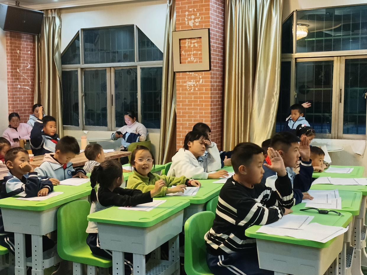 七点半课堂：趣味问答点亮儿童环保意识