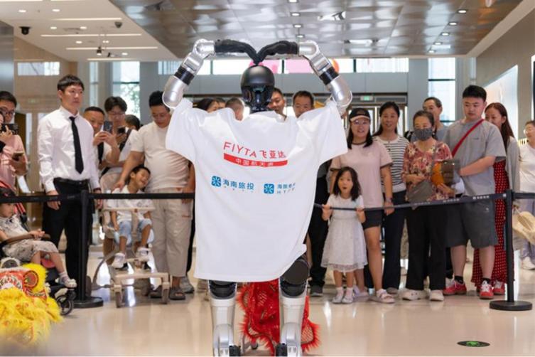 海南自贸港建设显活力 三亚体验与消费惠民