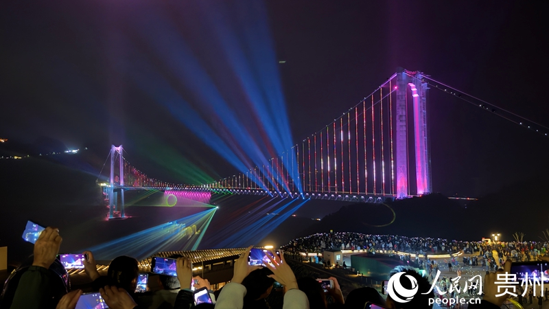 云端高桥闹新春