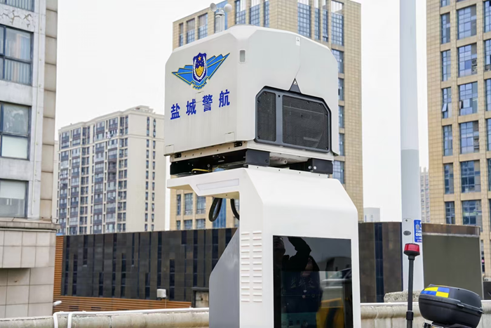 盐城高架桥上配备的无人机自动机场